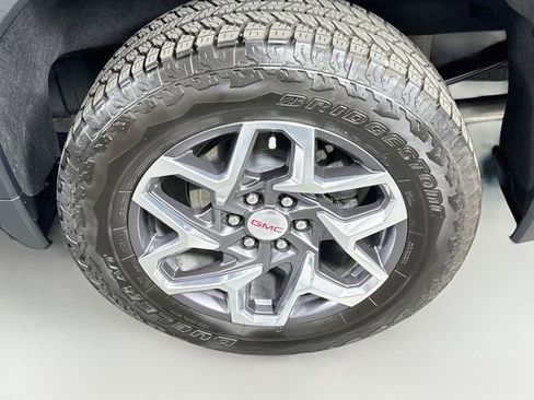 Used 2026 GMC Sierra 1500 SLT w/ SLT Premium Package AWD/4WD image 33