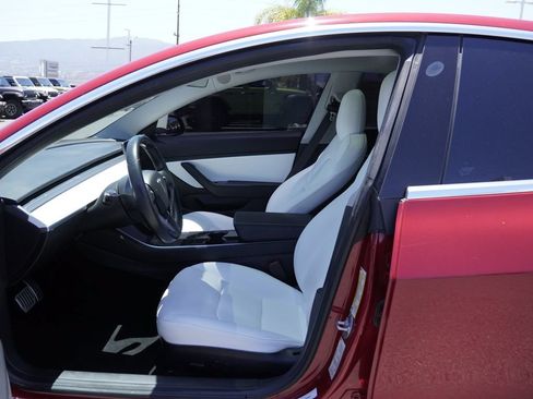Used 2018 Tesla Model 3 Long Range AWD/4WD image 17