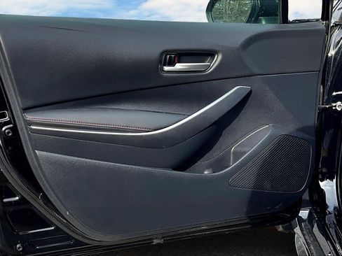 Used 2025 Toyota Corolla SE image 12