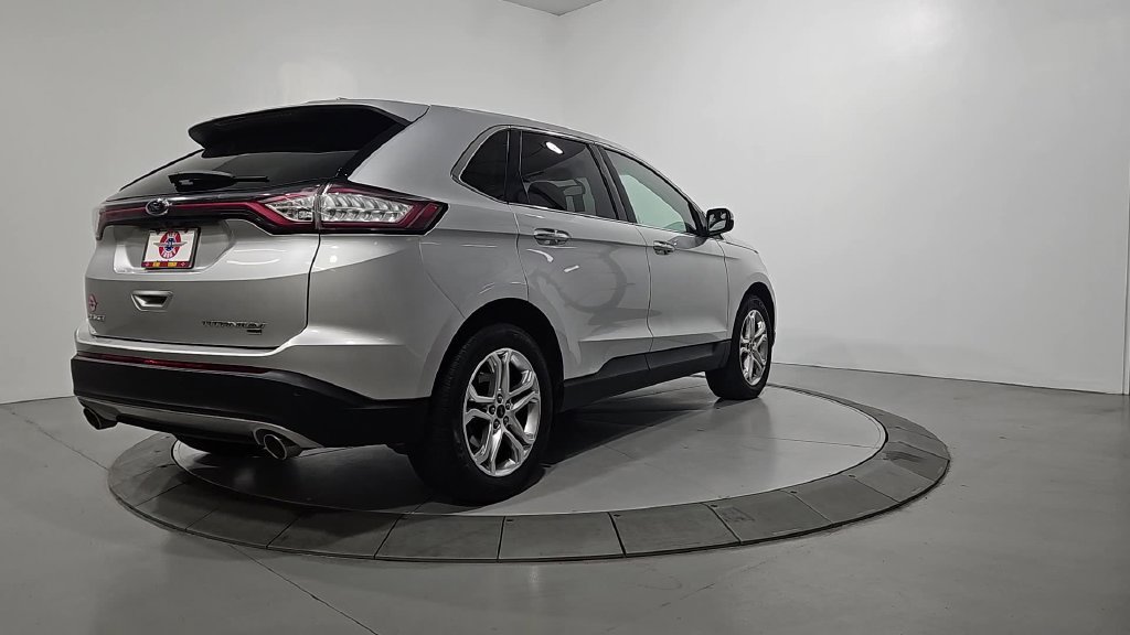 Used 2018 Ford Edge Titanium AWD/4WD image 5