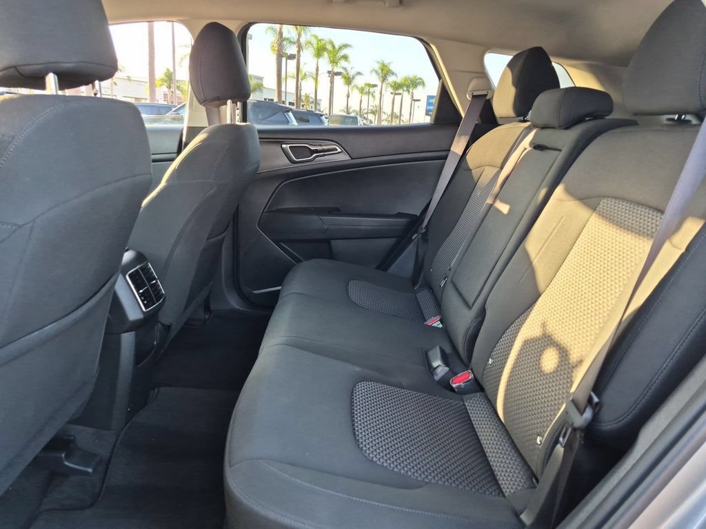 Certified 2025 Kia Sportage LX AWD/4WD image 25