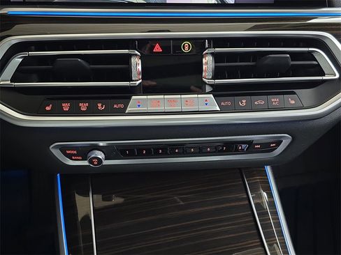 Used 2023 BMW X5 xDrive45e image 26