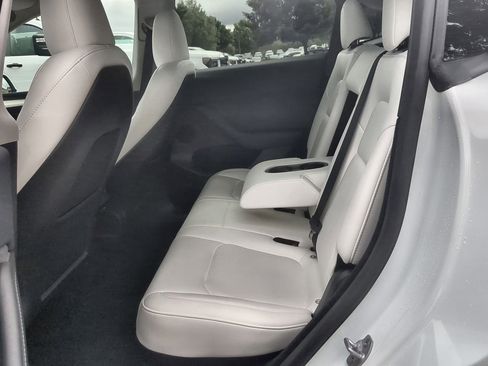 Used 2023 Tesla Model Y 2WD image 24