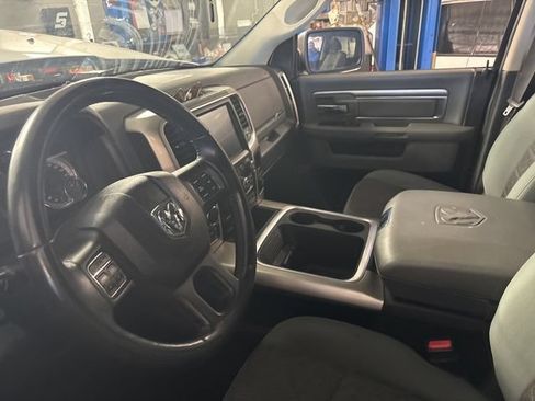 Used 2017 RAM 1500 Big Horn AWD/4WD image 5