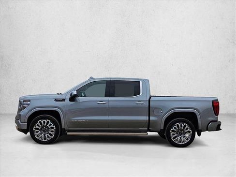 Used 2025 GMC Sierra 1500 Denali Ultimate AWD/4WD image 9