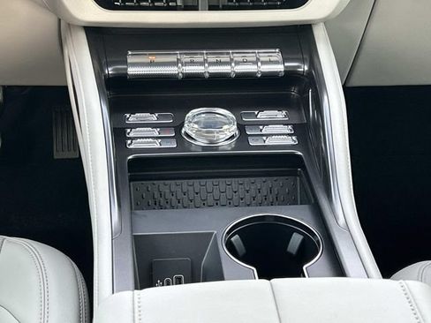New 2026 Lincoln Nautilus Premier w/ Jet Appearance Package AWD/4WD image 13