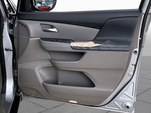 Used 2016 Honda Odyssey EX-L image 22