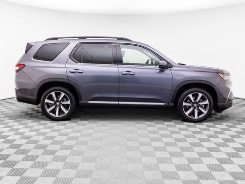 Certified 2023 Honda Pilot Elite image 8