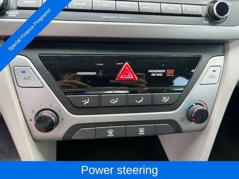 Used 2018 Hyundai Elantra SEL FWD image 19
