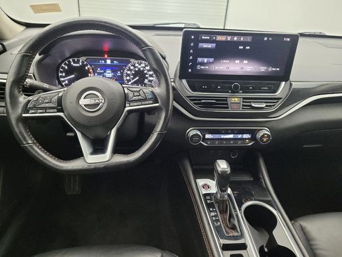 Used 2023 Nissan Altima 2.0 SR FWD image 22