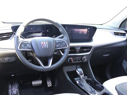 Used 2024 Buick Encore GX Preferred w/ Comfort Package FWD image 3