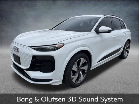 Used 2025 Audi Q6 e-tron Prestige w/ Black Warm Weather Package image 4