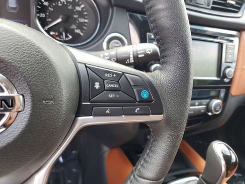 Used 2019 Nissan Rogue SL w/ Premium Package image 27