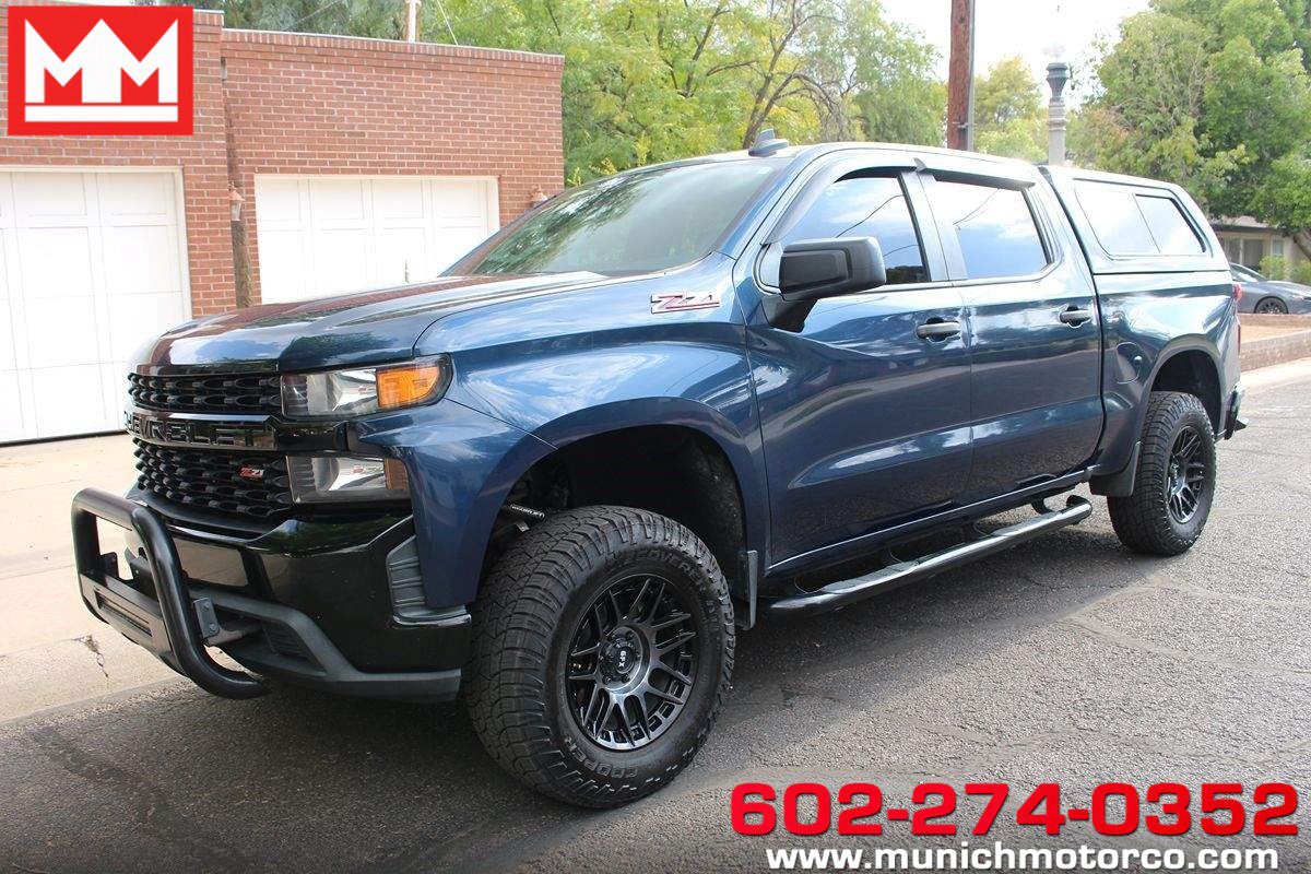 Used 2019 Chevrolet Silverado 1500 Custom Trail Boss w/ Custom Convenience Package AWD/4WD image 1
