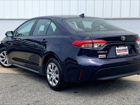 Used 2025 Toyota Corolla LE FWD image 15