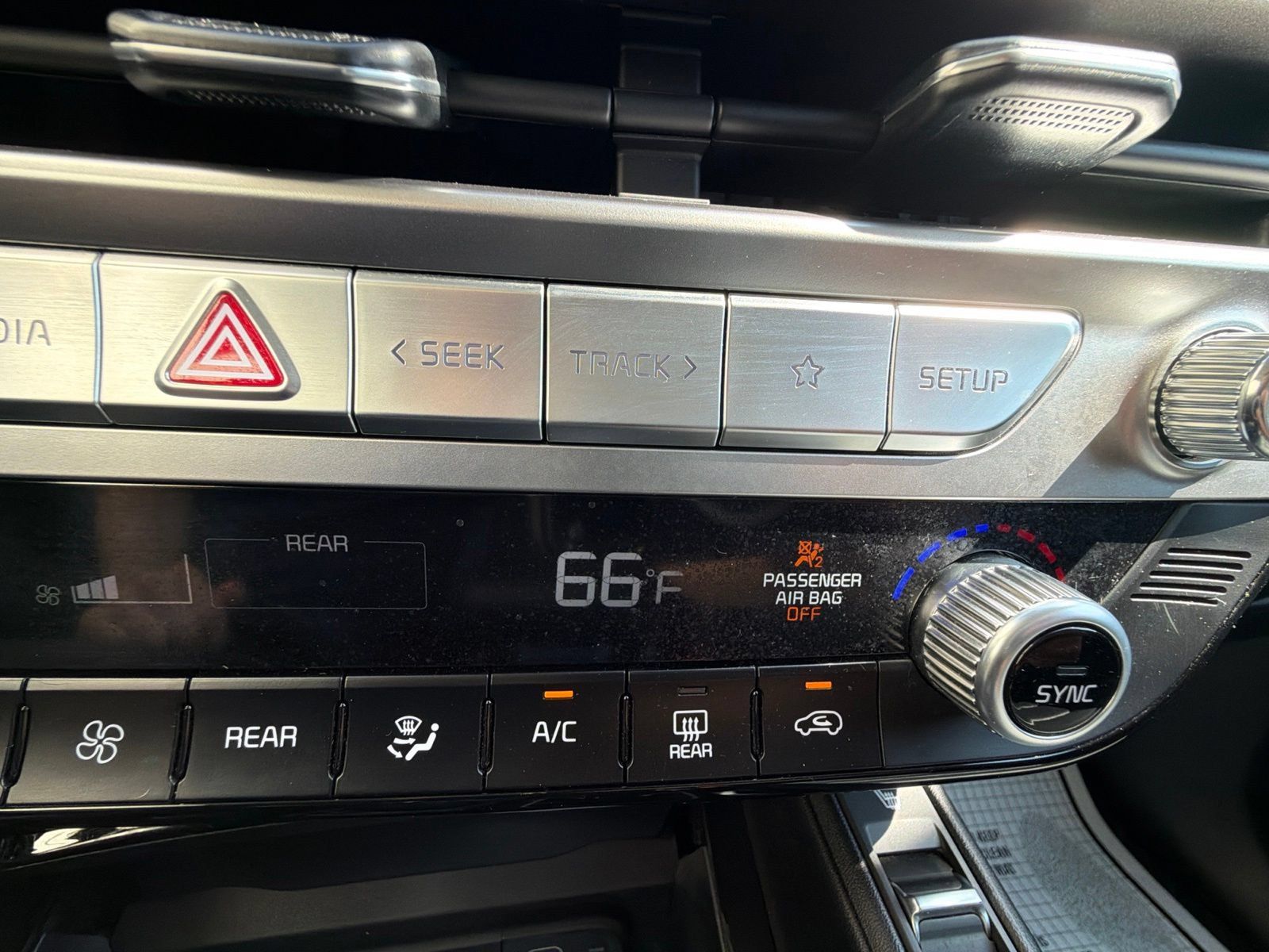 Used 2025 Kia Telluride S AWD/4WD image 27