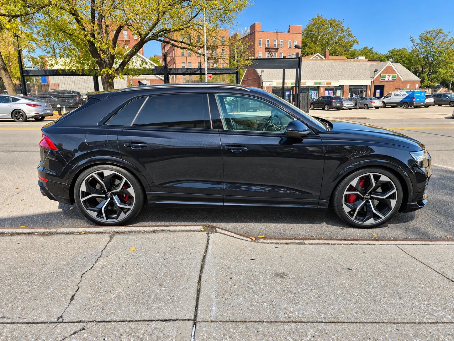 Used 2021 Audi RS Q8 w/ Black Optic Package AWD/4WD image 6