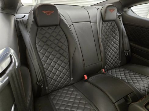 Used 2017 Bentley Continental GT image 26