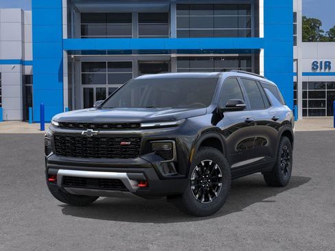 New 2026 Chevrolet Traverse Z71 w/ Driver Confidence Package image 6