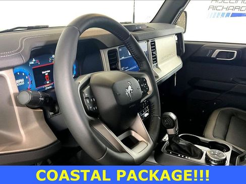 New 2025 Ford Bronco Outer Banks image 6