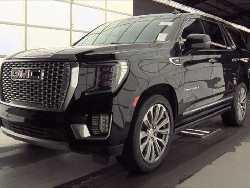 Used 2021 GMC Yukon Denali w/ Denali Premium Package RWD image 21