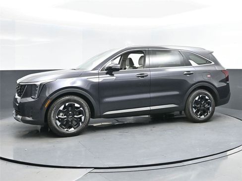 New 2026 Kia Sorento S w/ S Panoramic Sunroof Package image 3