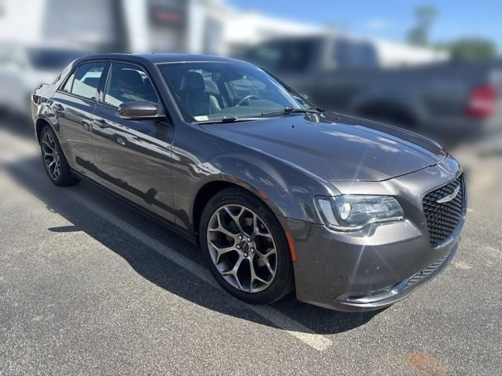 Used 2018 Chrysler 300 S w/ 300S Premium Group RWD image 3