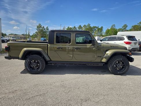 New 2026 Jeep Gladiator Sport AWD/4WD image 3