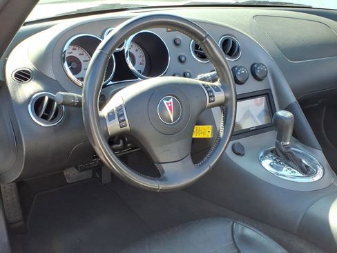 Used 2008 Pontiac Solstice Convertible w/ Premium Package RWD image 7