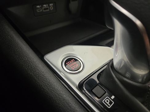 Used 2024 Nissan Altima 2.5 SV FWD image 24