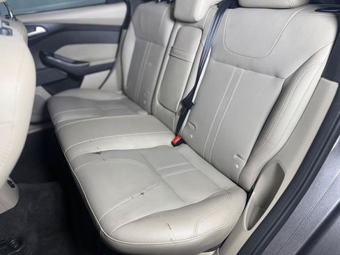 Used 2012 Ford Focus SEL FWD image 39