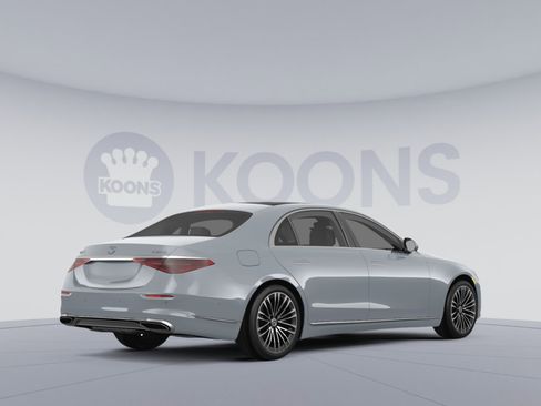 Used 2023 Mercedes-Benz S 580 4MATIC Sedan image 4