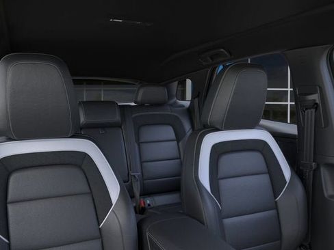 New 2025 Chevrolet Blazer EV LT image 24