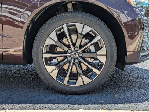 New 2026 Volvo XC60 B5 Plus w/ Protection Package Premier AWD/4WD image 11