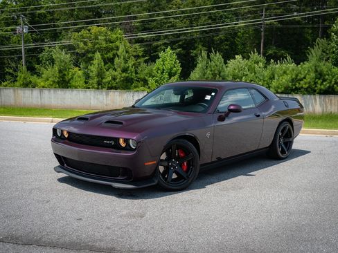 Used 2020 Dodge Challenger SRT Hellcat RWD image 3