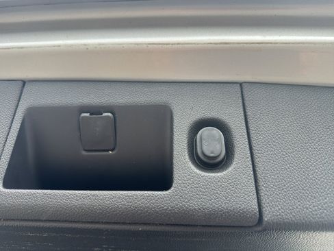 Used 2015 GMC Yukon XL Denali w/ Open Road Package image 23