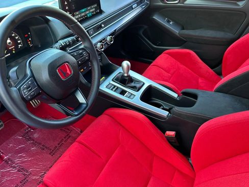 Certified 2024 Honda Civic Type R image 4