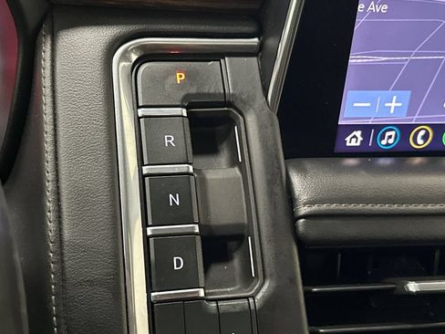 Used 2021 Chevrolet Tahoe High Country w/ Premium Package RWD image 27