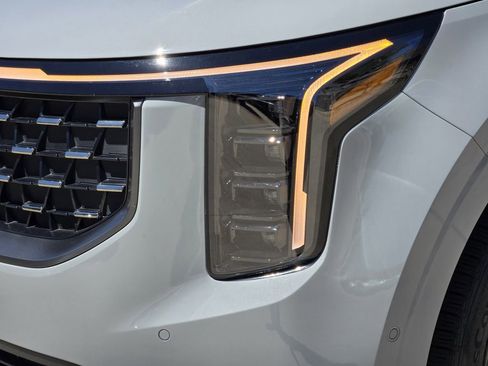 New 2026 Kia Carnival SX Prestige FWD image 7