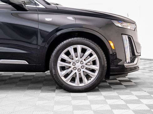 Used 2020 Cadillac XT6 Premium Luxury image 35