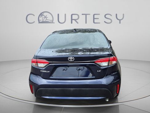Used 2021 Toyota Corolla LE FWD image 4