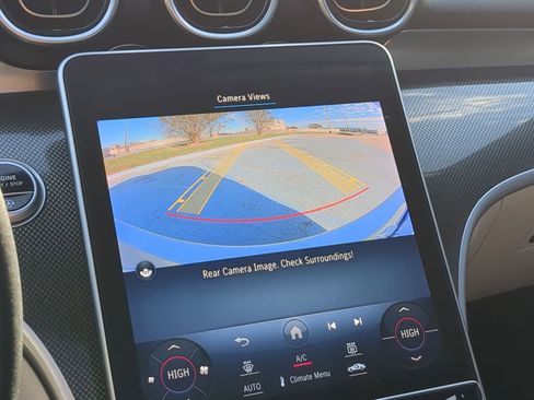 Used 2022 Mercedes-Benz C 300 Sedan image 24