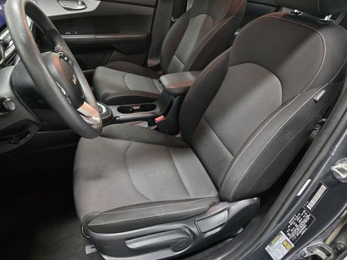Used 2024 Kia Forte LXS image 21