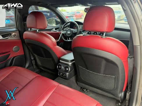 Used 2019 Kia Stinger GT2 AWD/4WD image 19