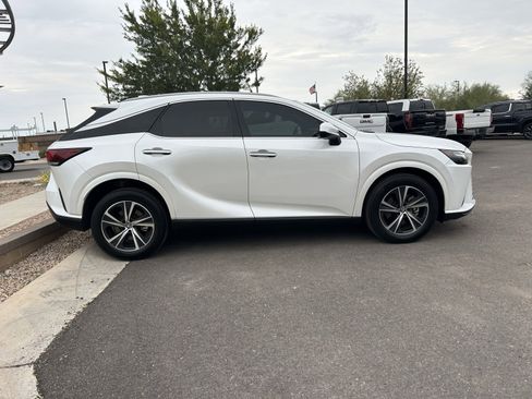 Used 2024 Lexus RX 350 Premium w/ Accessory Package (Z1) image 2