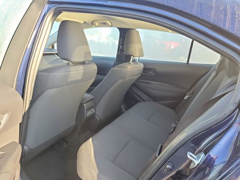 Used 2025 Toyota Corolla LE image 9