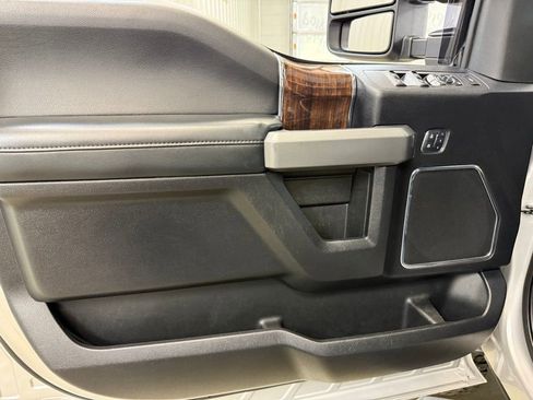 Used 2017 Ford F250 Platinum w/ Platinum Ultimate Package image 24