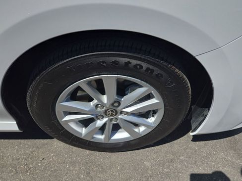 Used 2025 Toyota Camry LE FWD image 12