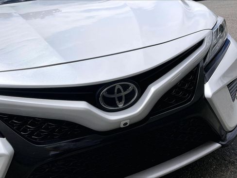 Used 2018 Toyota Camry XSE w/ Driver Assist Package FWD image 30