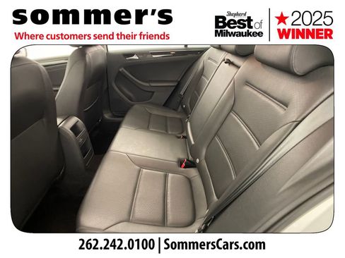 Used 2017 Volkswagen Jetta SEL image 23